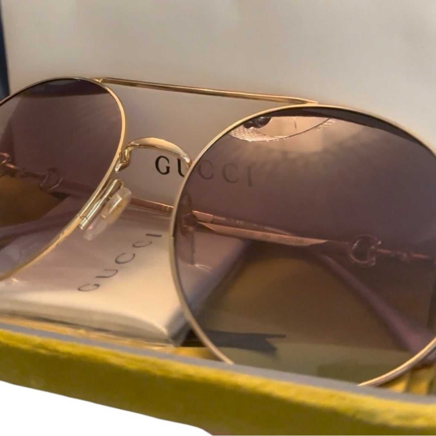 Gucci GG Horsebit Aviator Sunglasses Gold Frame with Gradient Lenses NEW