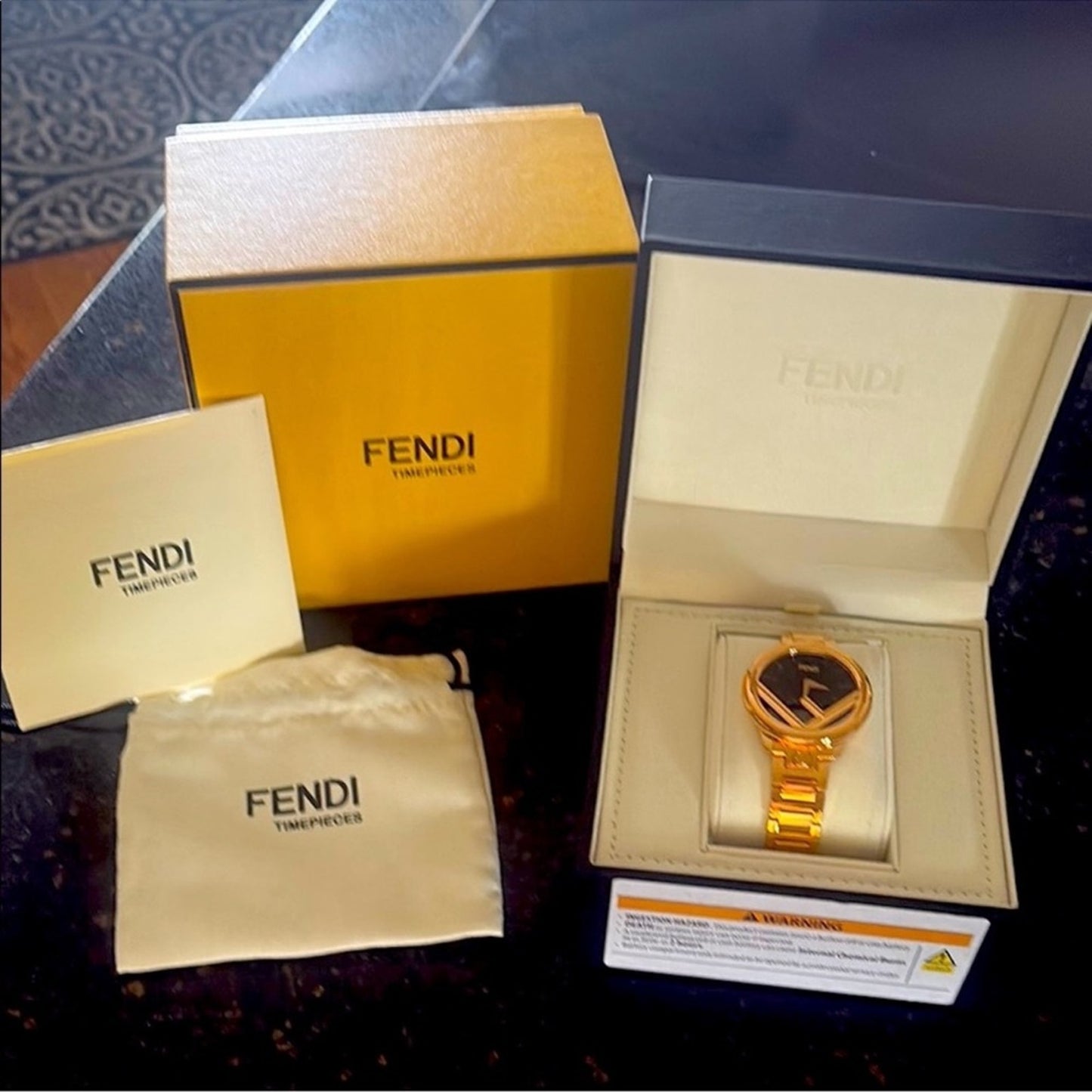 Fendi Run Away Watch 71000M Rose Gold Stainless Steel, Black Dial Full Set