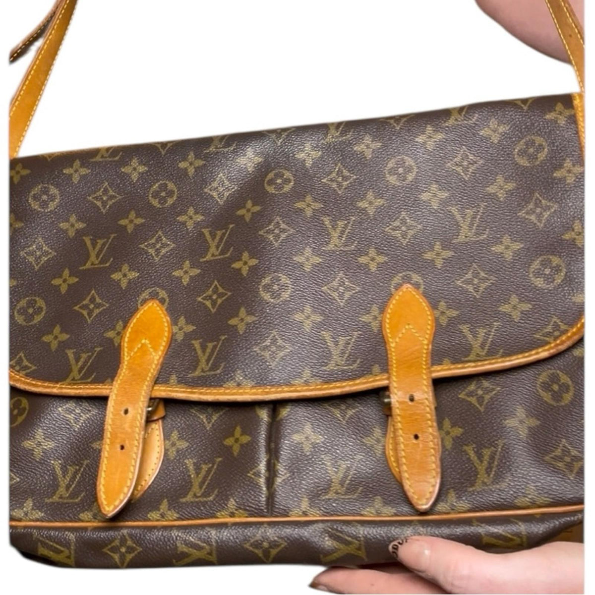 Louis Vuitton Monogram Sac Gibecière GM Shoulder Messenger Bag