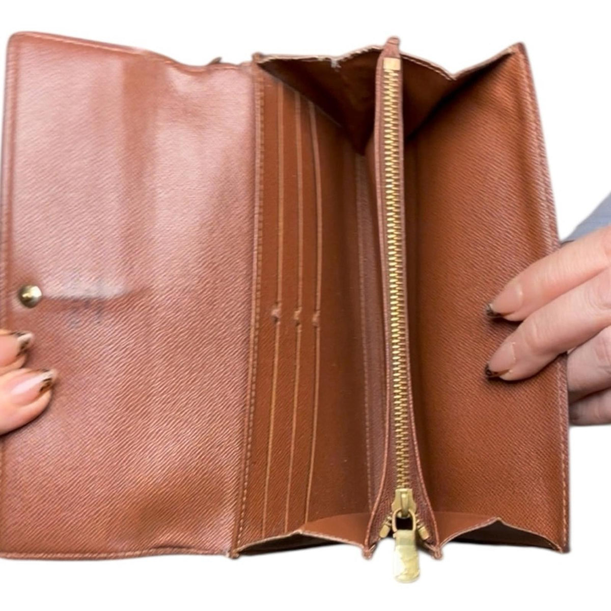 Louis Vuitton Sarah Wallet Monogram Canvas Brown w/Box & COA