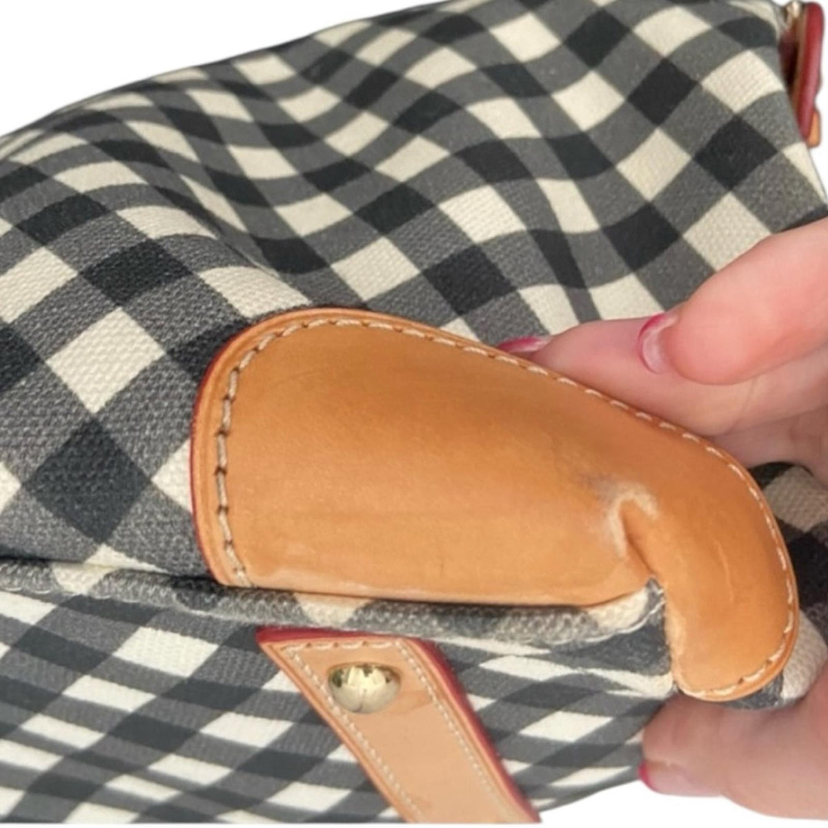 Dooney & Bourke White and Black