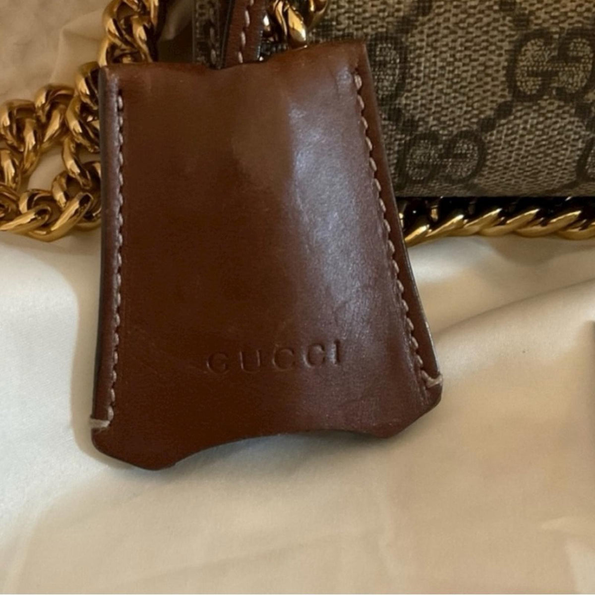 Gucci Padlock GG Supreme Small Shoulder Bag Full Inclusion