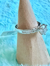 2.0ct Moissanite Sterling Silver Ring size 8 New sku
