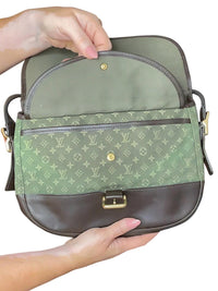 Louis Vuitton Monogram Canvas Messenger Bag