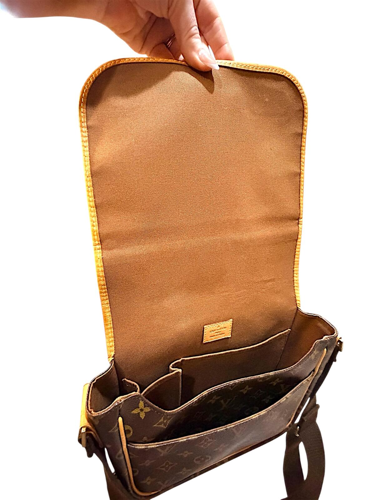 Louis Vuitton Authentic Monogram Bosphore Messenger Crossbody Bag Brown Canvas w/ COA