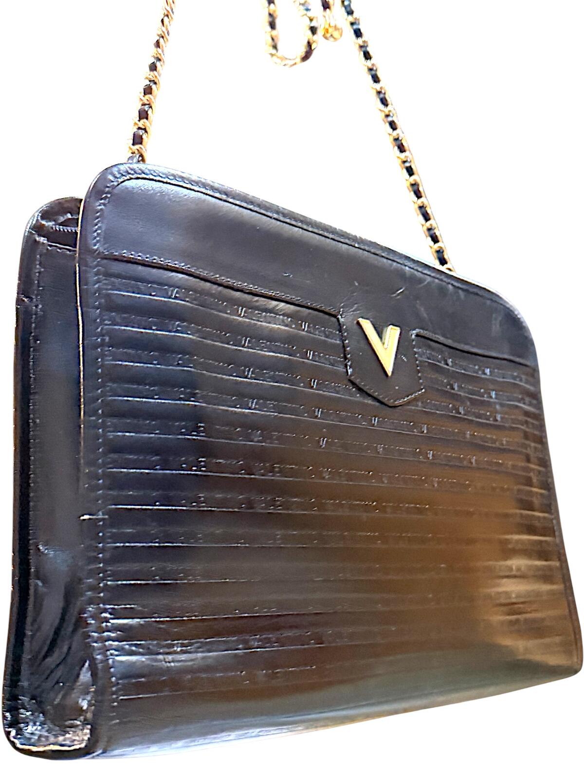 Mario Valentino Black Leather Crossbody Bag Vintage V Logo Chain Purse
