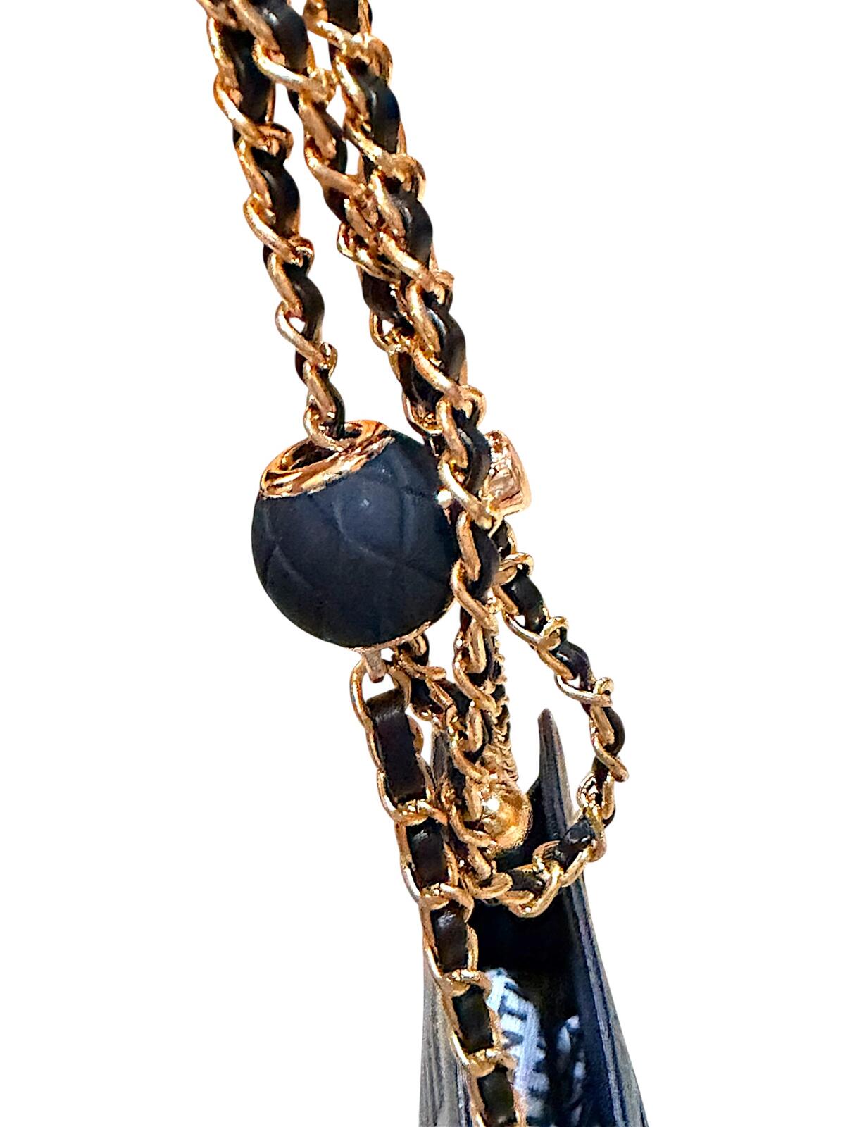 Mario Valentino Black Leather Crossbody Bag Vintage V Logo Chain Purse