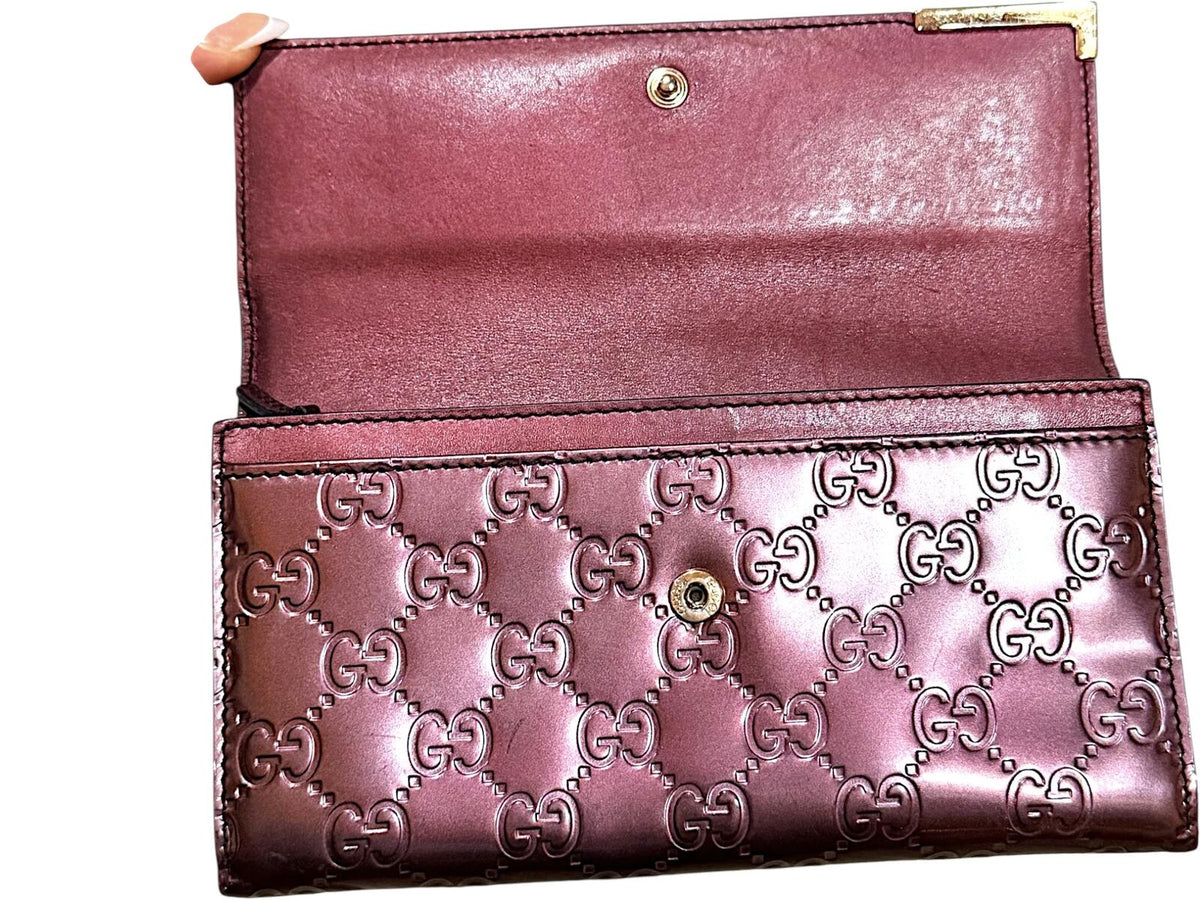 Gucci Embossed Leather Wallet in Burgundy