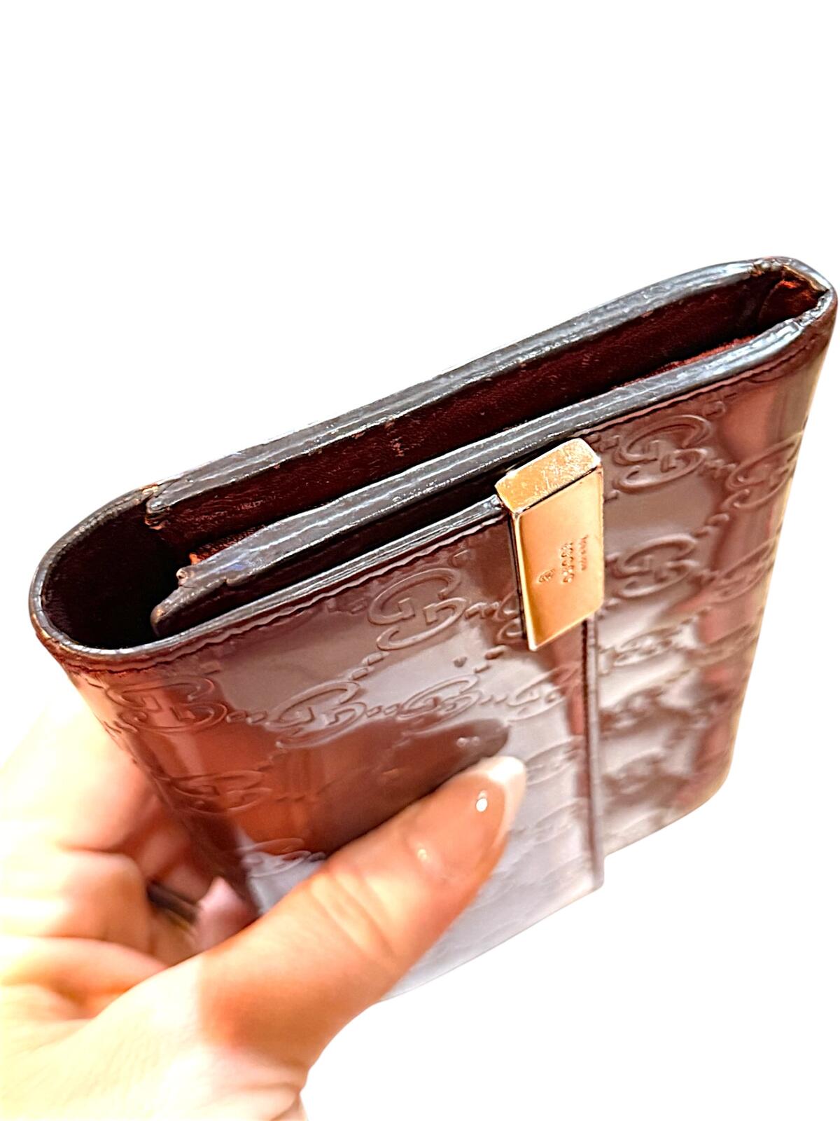 Gucci Embossed Leather Wallet in Burgundy