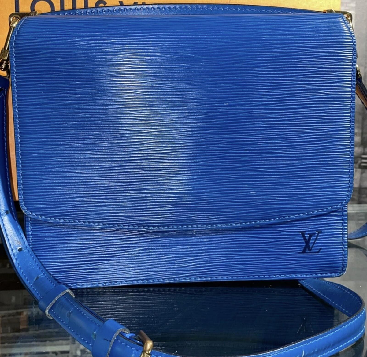 Louis Vuitton Grenelle Blue Epi Leather Crossbody Shoulder Bag Rare Vintage