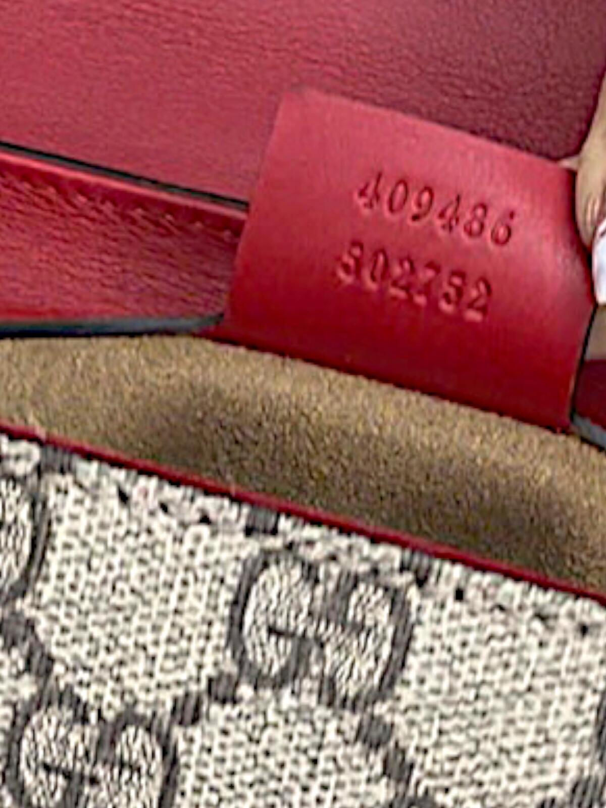 Gucci Padlock GG Supreme Medium Shoulder Bag Red & Pink Leather