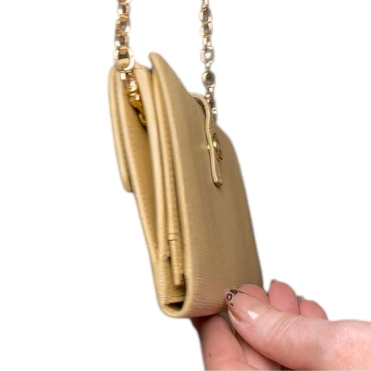 CHANEL Coco Button long wallet in beige leather with a gold chain added