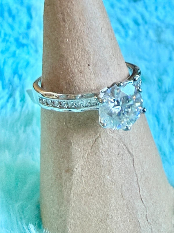 2.0ct Moissanite Sterling Silver Ring size 8 New sku