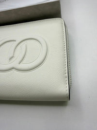 Jimmy Choo Bettina Milk White Leather Embossed Zip Wallet full inclusion new