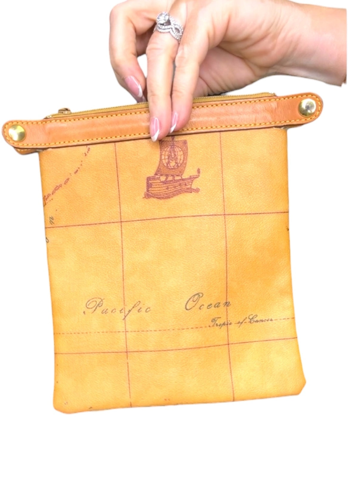 Alviero Martini 1A Classe Geo Classic Leather Tote Bag