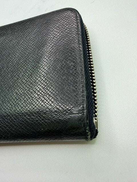 Louis Vuitton Taiga Black Leather Zippy Wallet Vertical Long Organizer