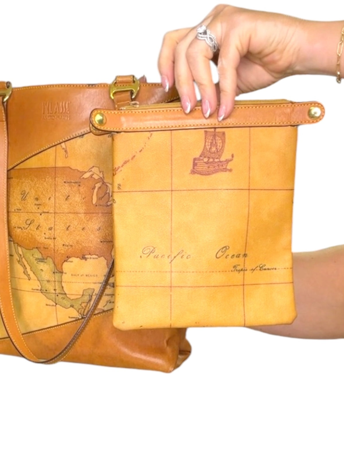 Alviero Martini 1A Classe Geo Classic Leather Tote Bag