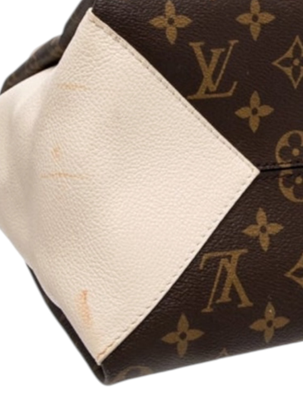 Louis Vuitton Monogram Vendome MM Canvas and Leather Handbag