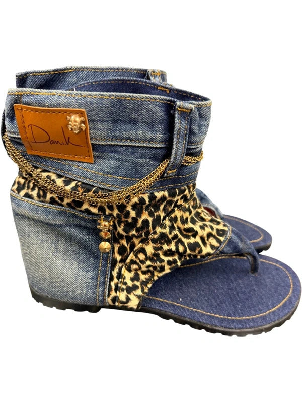 Rare Dani.K Denim Leopard Print Thong Sandals Skull Chain Women’s Size 9 NWOT